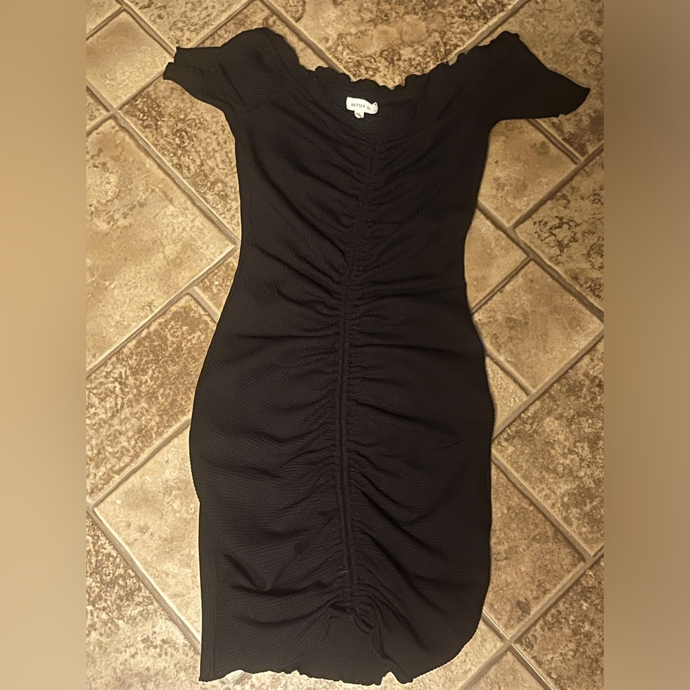 Black bodycon dress